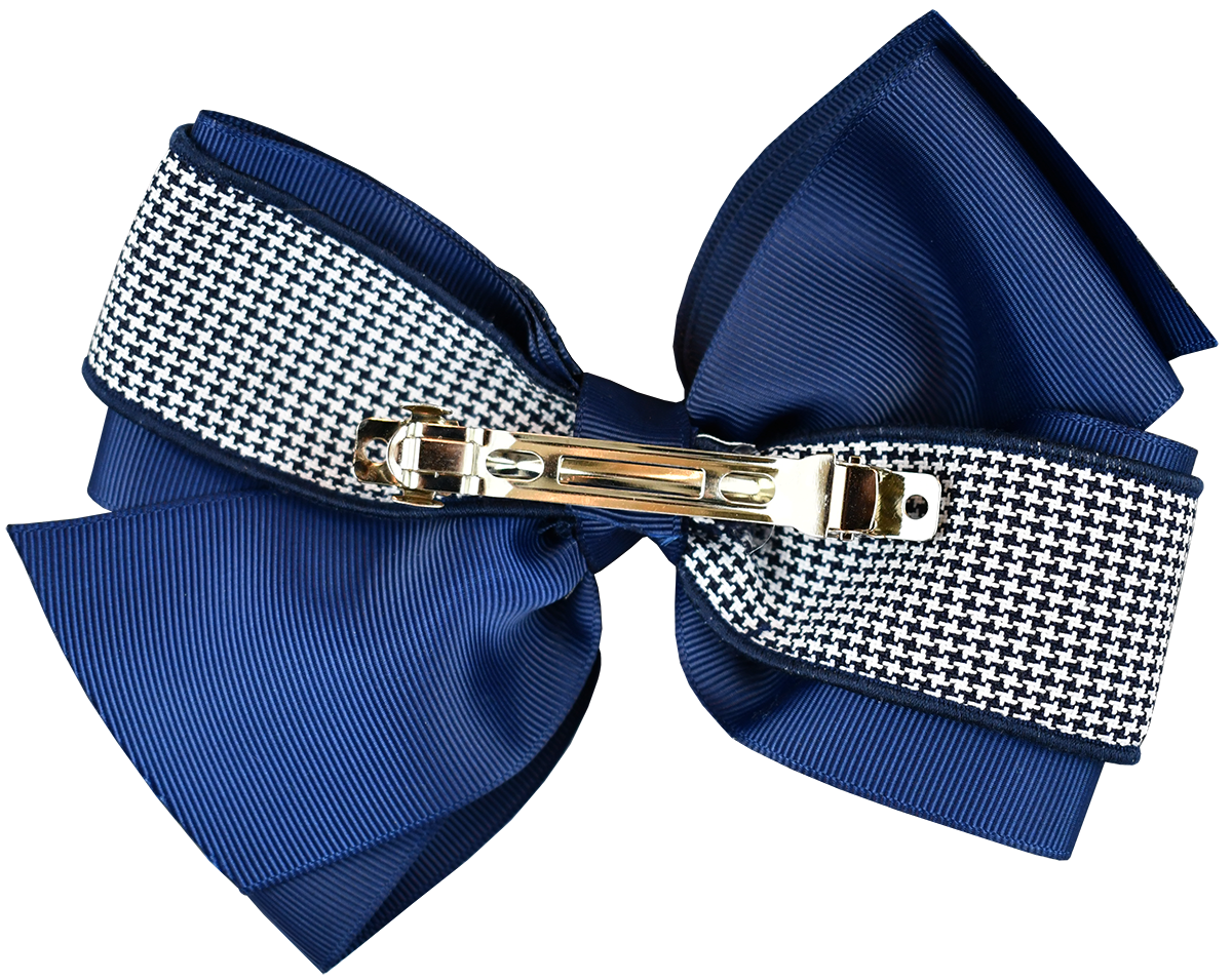Large Four Loop Bow